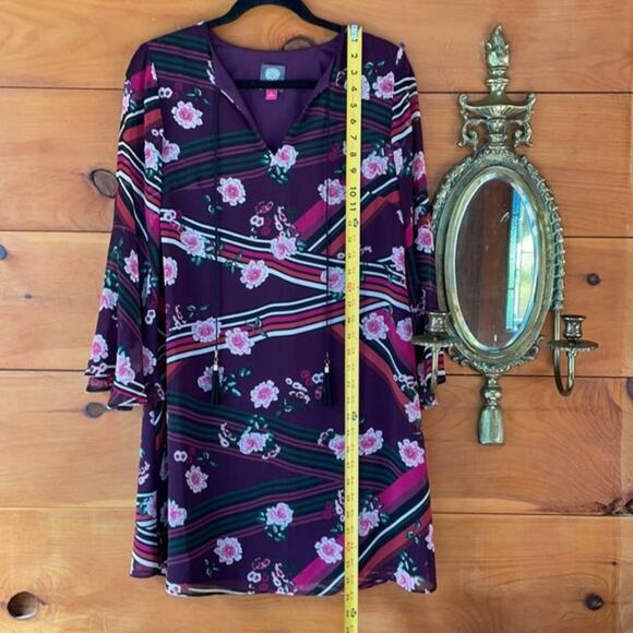Vince Camuto Purple Floral Tassel Tie Bell Sleeve Mini Shift Dress Size S 6 - Picture 3 of 9
